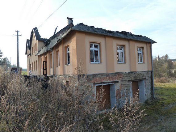 Následky žhářského útoku